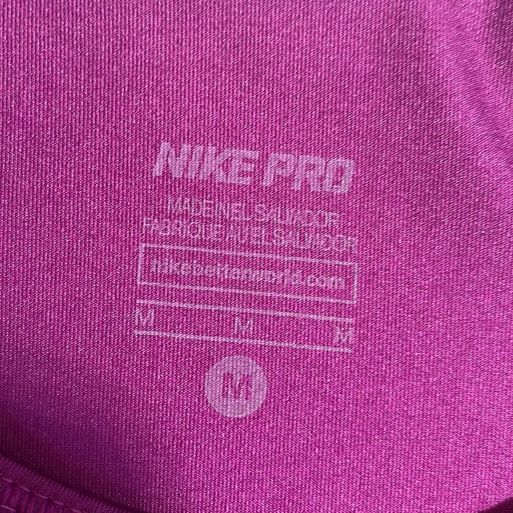 Nike Pro Purple Athletic tank top DRI-Fit Size M - Picture 5 of 6